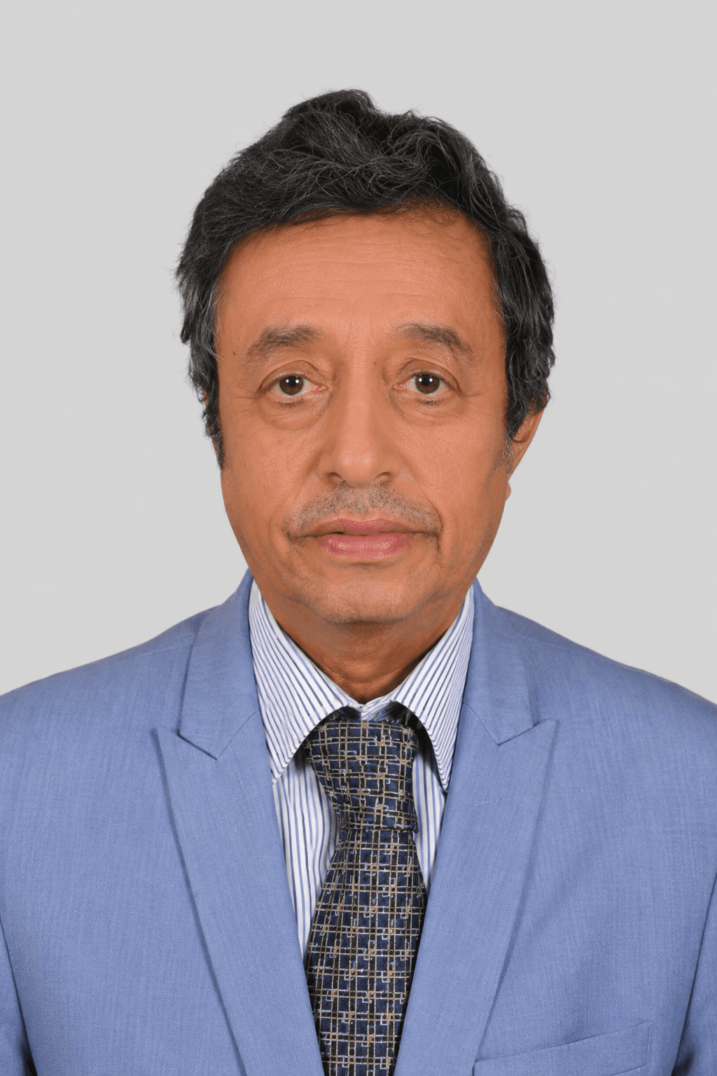 الدكتور محمد أحمد علي المخلافي